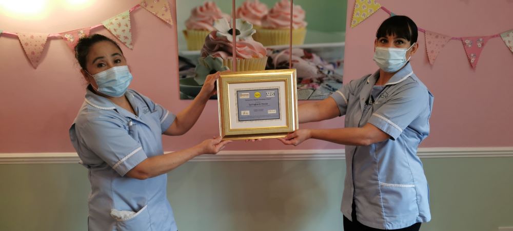Dignity award received by Chesterfield care home