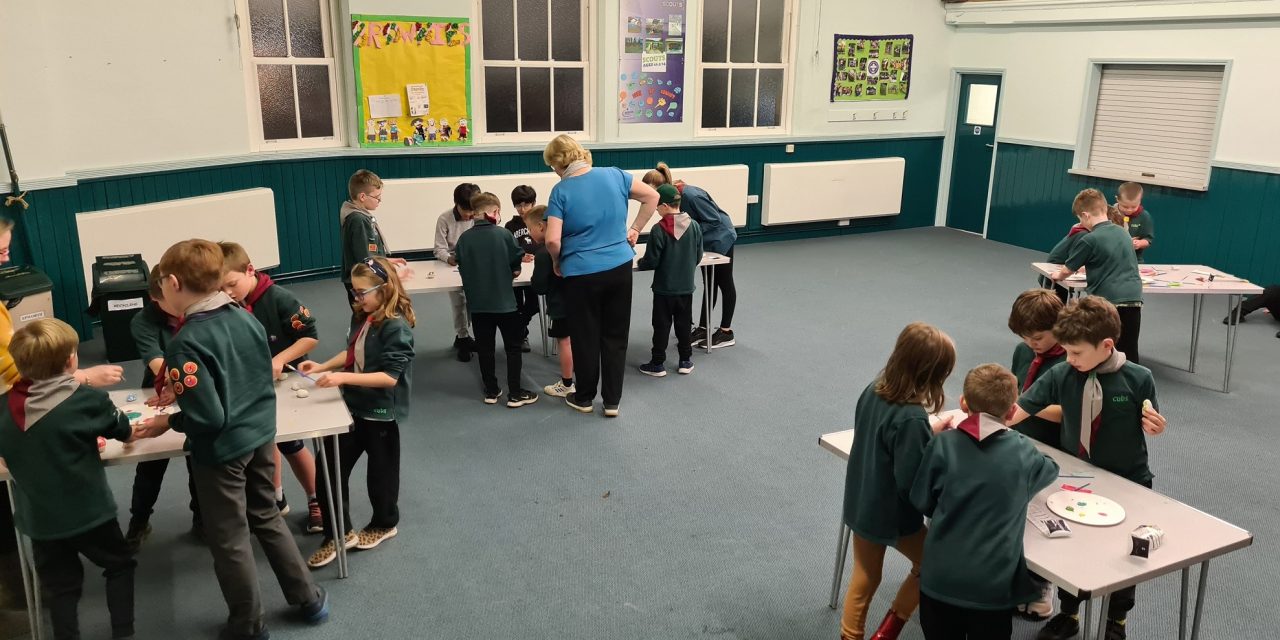 WIGSTON CUBS ENJOY ‘ROCKING AROUND’ WITH HOMEBUILDER IN BUILD-UP TO CHRISTMAS