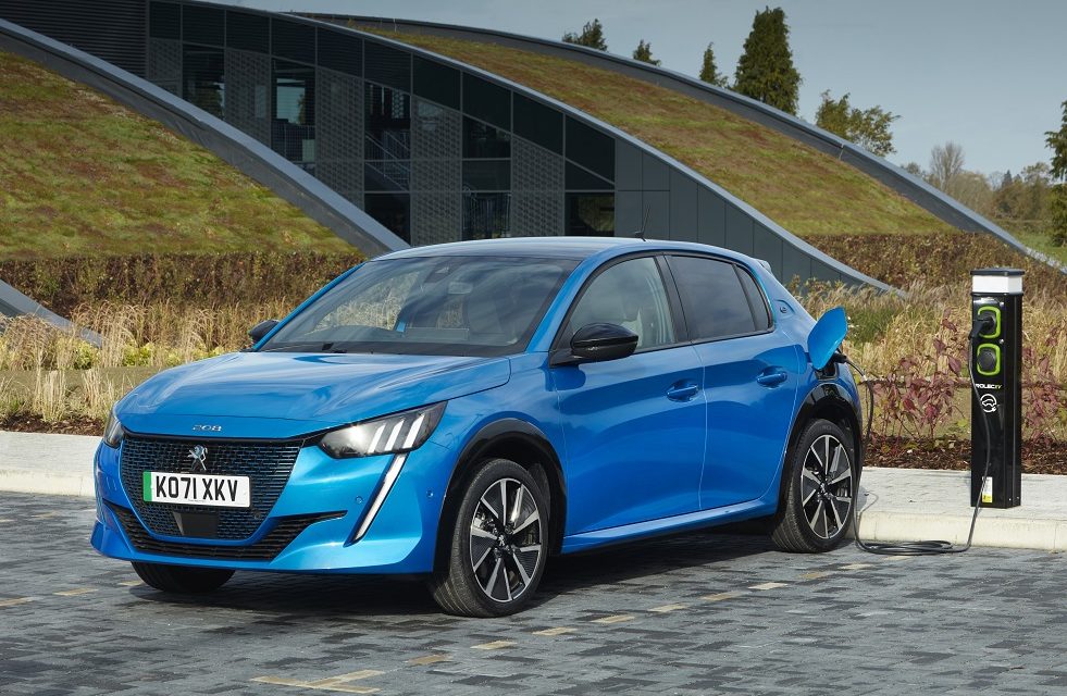 PEUGEOT reveals 208 updates for 2022, including improved driving range for the e-208