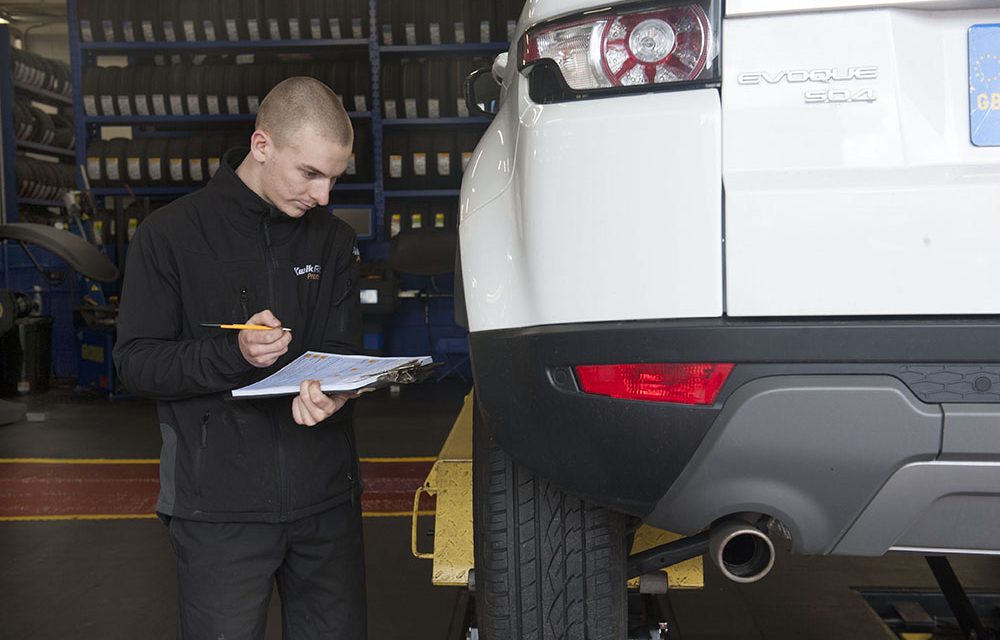 Esso and Kwik Fit join forces to keep drivers running safely and more efficiently this winter