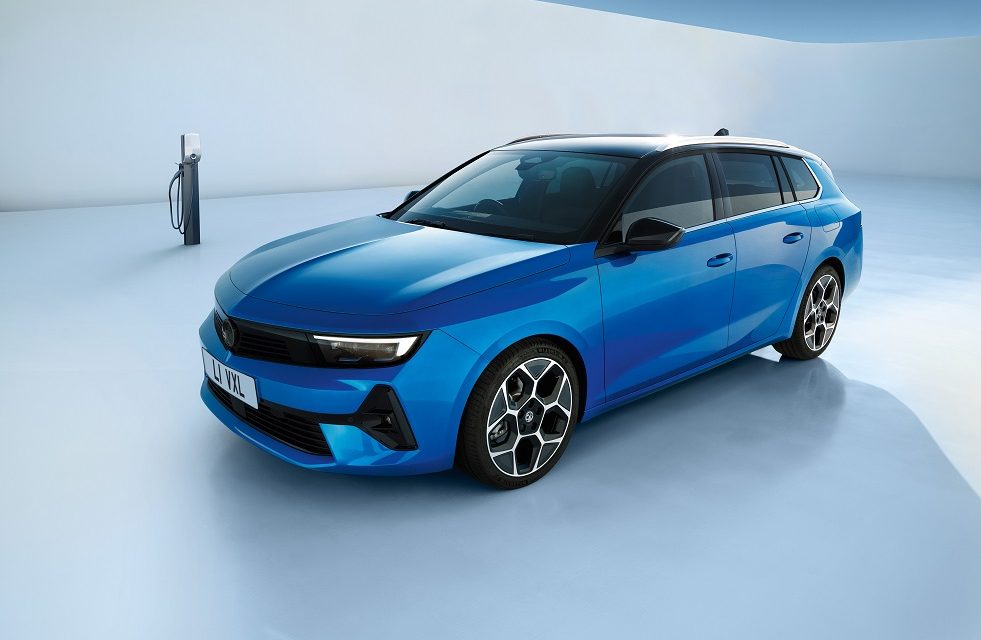 Practical, stylish and spacious: Vauxhall reveals All-new Astra Sports Tourer