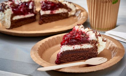 Celebration Packaging adds a natural, sustainable foodservice dining option