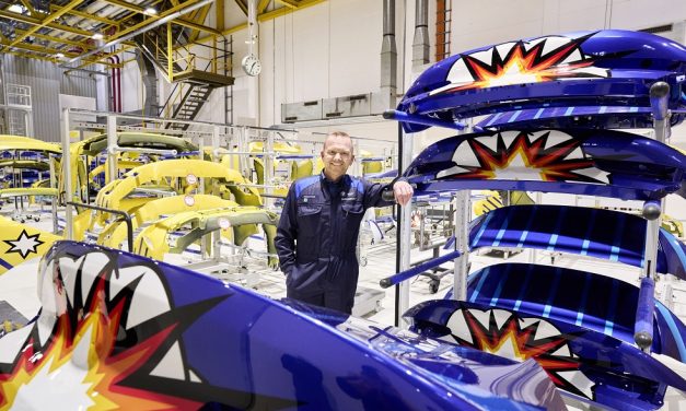 THE 8 X JEFF KOONS: Painting expertise from Landshut showcased in Jeff Koons’ sculptures on wheels