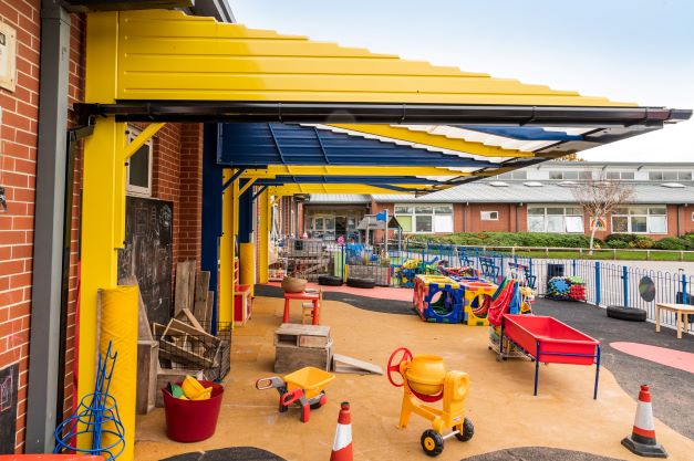 PRIMARY SCHOOLS EASE OVERCROWDING WITH OUTDOOR CLASSROOMS AND CANOPIES
