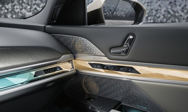 BMW 7 Series with Sound by Bowers & Wilkins