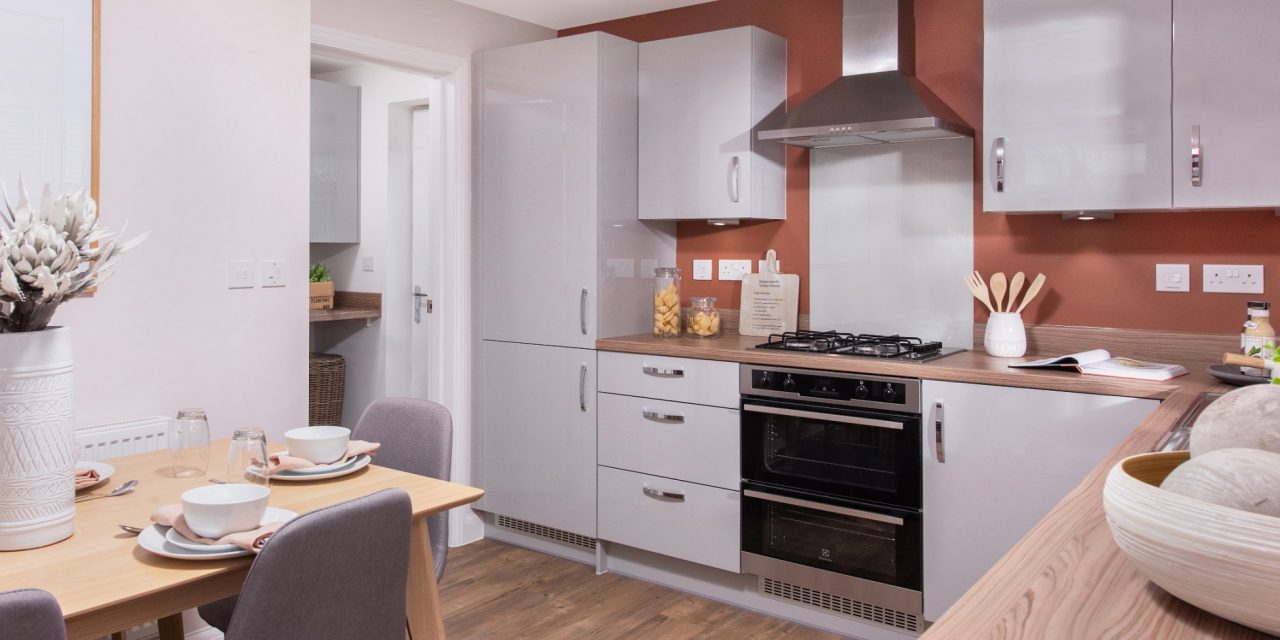 LEICESTERSHIRE PROPERTY SEEKERS ENCOURAGED TO BEAT THE RUSH FOR NEW HOMES