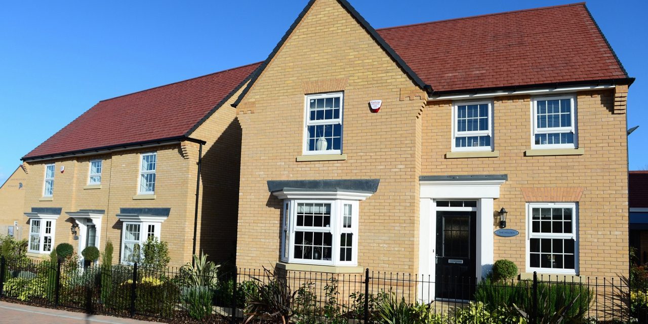 CAMBRIDGESHIRE DEVELOPER PUTS THE SPOTLIGHT ON ITS THREE BEDROOM HOMES