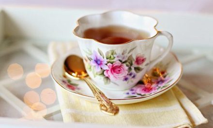 How to Host the Perfect Summery Vegan Afternoon Tea