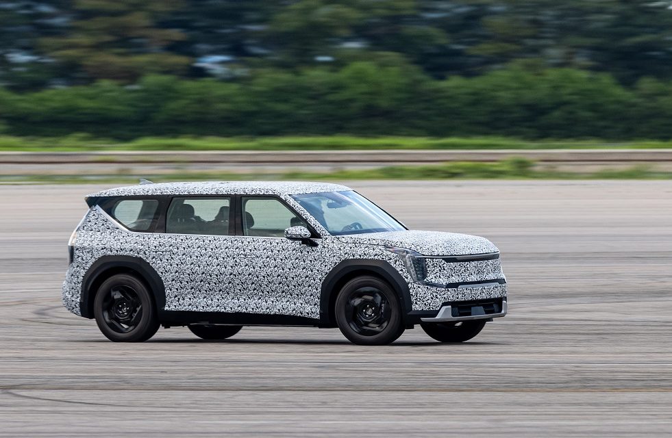 The Kia EV9 undergoes final technical testing ahead of 2023 world debut