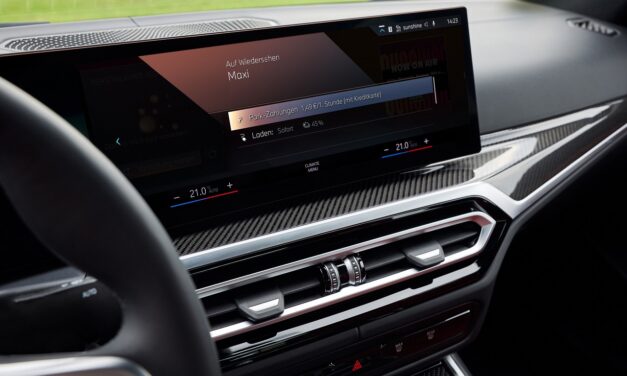 Parkopedia powers new BMW in-vehicle parking payments feature