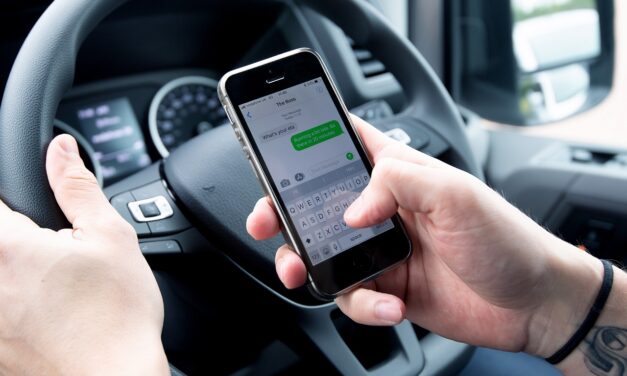 Drivers ignore road safety rules and advice, bringing danger in icy conditions