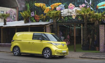 Feeling the Buzz! Eurovision and TikTok star Sam Ryder tours Liverpool in all-electric ID. Buzz Cargo