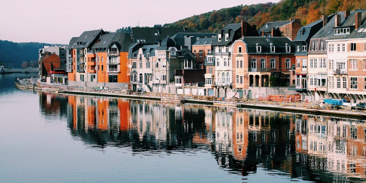 Where are the main tourist destinations in Belgium?