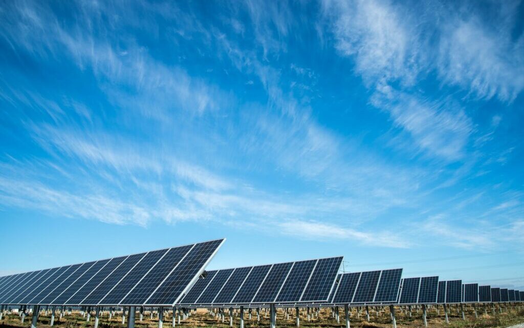 Choosing the Right Solar Installation Company: Red Flags to Watch Out For