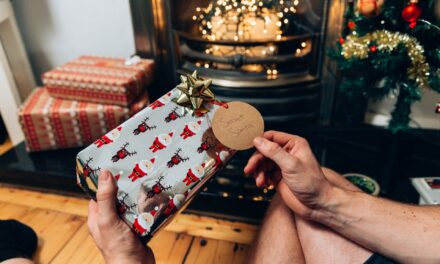 Secret Santa Tips 2023: Your exclusive guide promised to deliver smiles to employee faces and not more workload for internal HR teams.