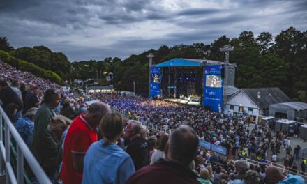 PICTURES – DEACON BLUE AT SCARBOROUGH OPEN AIR THEATRE