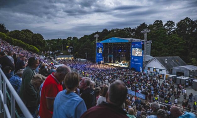 PICTURES – DEACON BLUE AT SCARBOROUGH OPEN AIR THEATRE