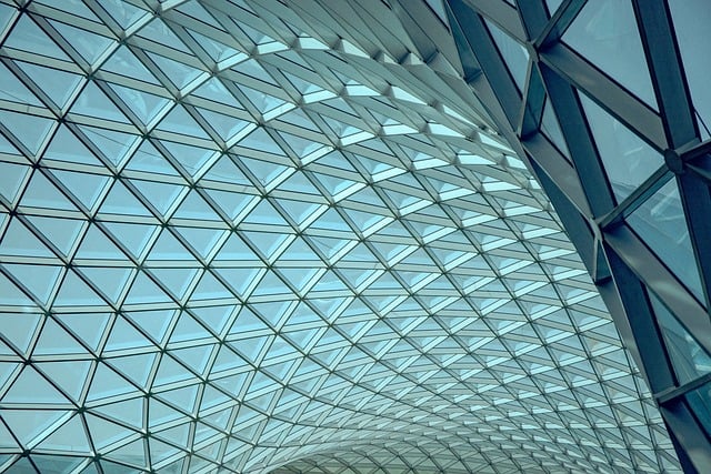 What airports are there situated round the UK?
