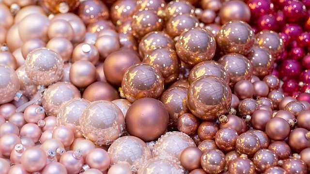 Top Christmas Decoration Trends for 2024: Deck the Halls with Style