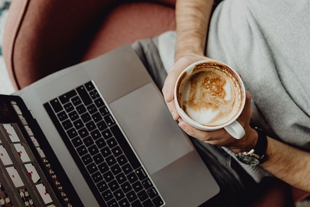 How to keep your clients happy during Christmas week?