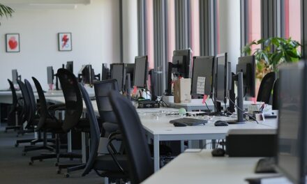 How Businesses Can Prepare for the Christmas Period When Staff Are Off for an Extended Time