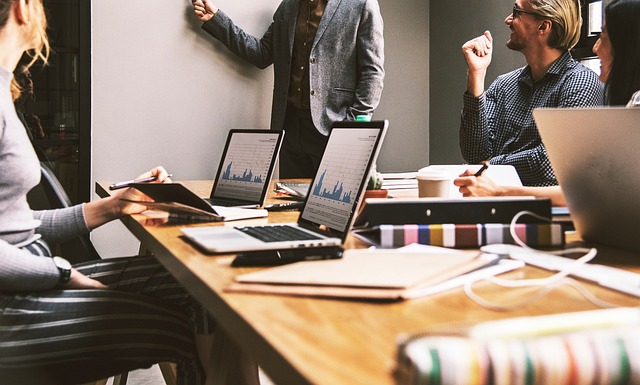How Businesses in the UK Are Adapting in 2025: Embracing Change and Innovation