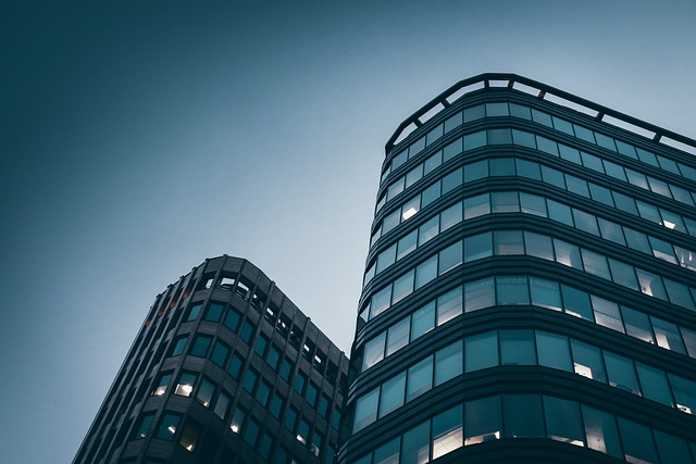 LONDON SMALL BUSINESS CONFIDENCE FALLS SHARPLY BY A THIRD IN THREE MONTHS