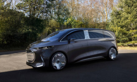 Dawn of a new era: the Vision V provides a glimpse of a new segment of luxury limousines