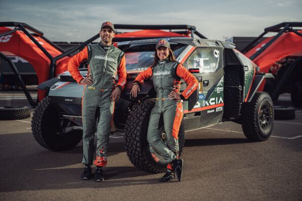 Gutiérrez and Moreno continue their adventure with the Dacia Sandriders