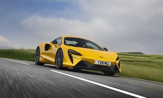 McLaren Artura crowned ‘Britain’s Best Driver’s Car’ by Autocar magazine
