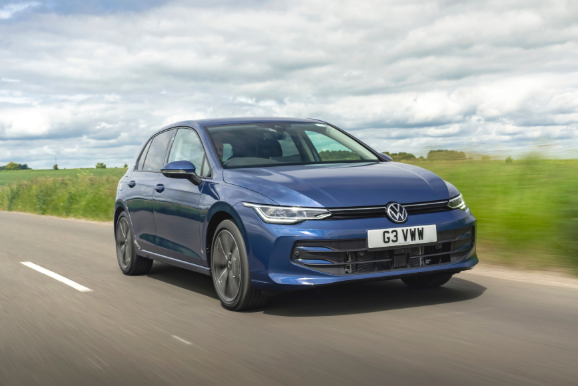 Volkswagen Golf wins Autotrader award: Best Car for New Drivers
