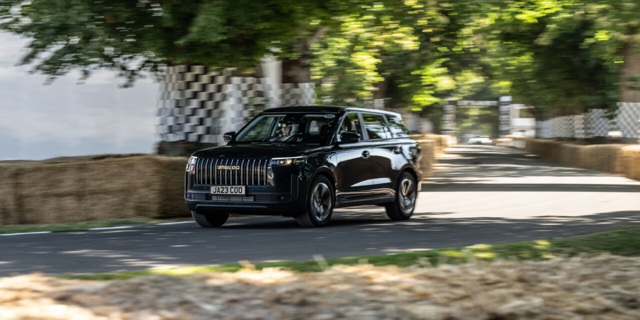 Five-star welcome – JAECOO 5 draws crowds at Goodwood Festival of Speed
