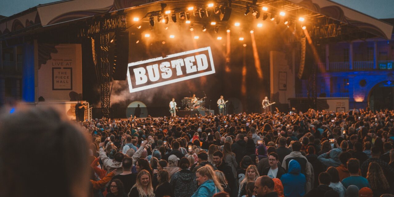 PICTURES – BUSTED ROCK THE PIECE HALL, HALIFAX