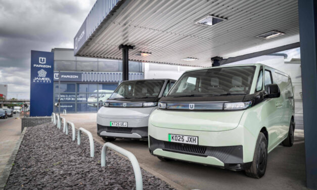 Flagship Farizon dealership in London opens doors to first customers