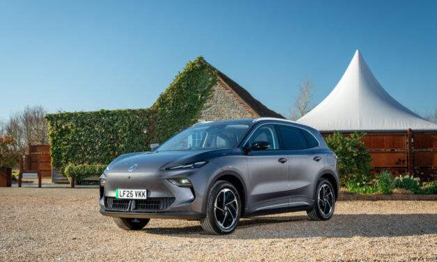 MG announces EV grant to support UK customers