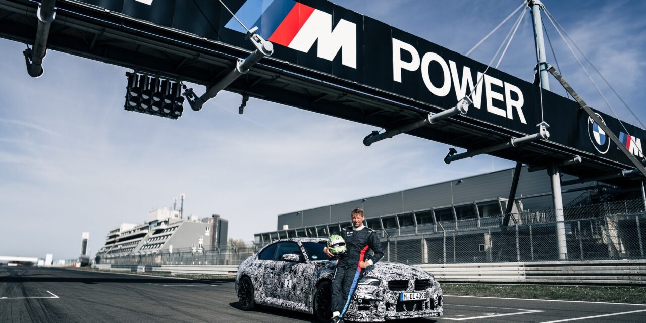 The BMW M2 CS sets a new record of 7:25.5 minutes on the Nürburgring-Nordschleife