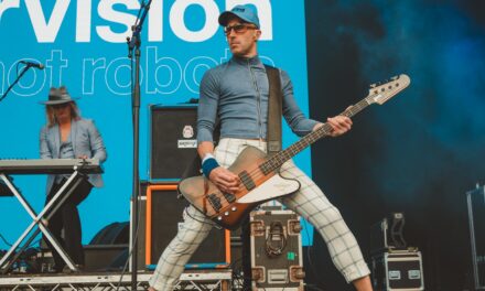 PICTURES – EXTREME AND TERRORVISION ROCK THE PIECE HALL, HALIFAX