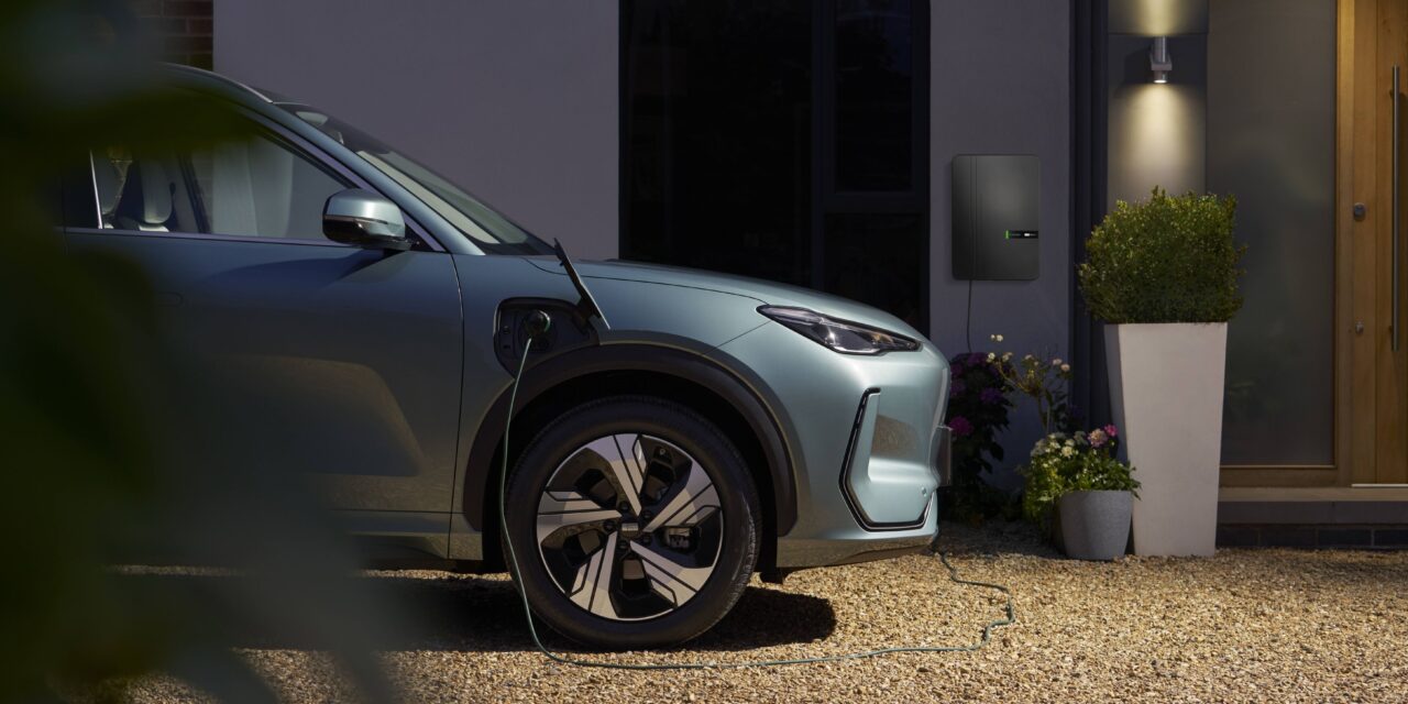 Geely partners with Andersen to provide premium home chargers to new Geely EX5 customers