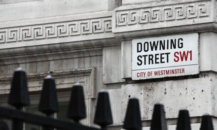 Angela Rayner Under Pressure: Stamp Duty Controversy, Ethics Inquiry, and the Future of Labour’s Deputy Prime Minister