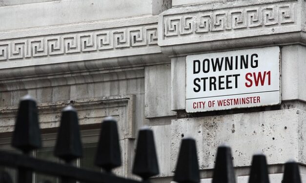 Angela Rayner Under Pressure: Stamp Duty Controversy, Ethics Inquiry, and the Future of Labour’s Deputy Prime Minister