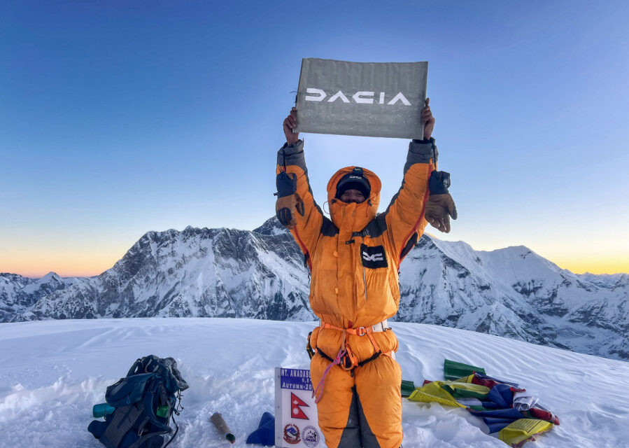 Dacia Adventure Community member avenges past setbacks to conquer Ama Dablam