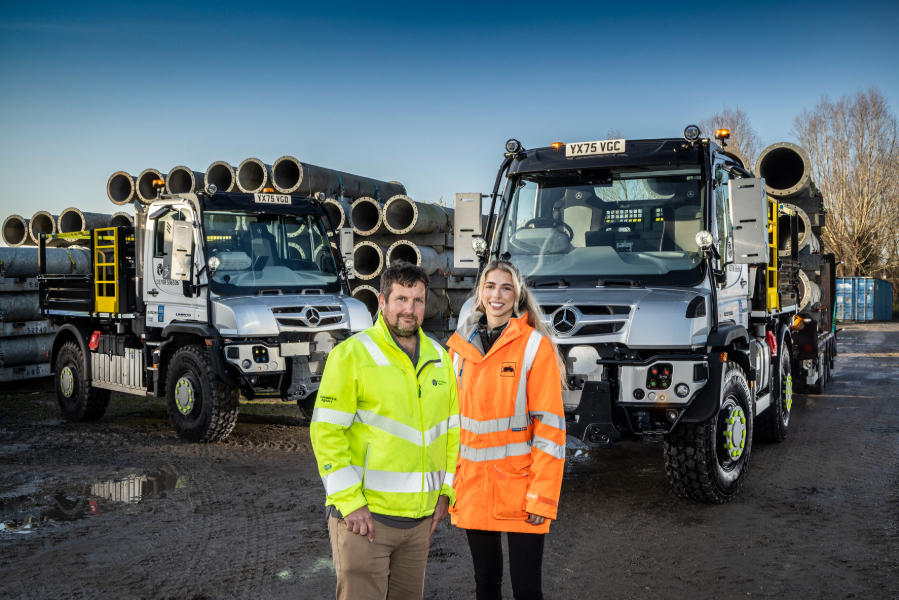 Two Unimogs join specialist vehicle fleet for incident response role with the Environment Agency