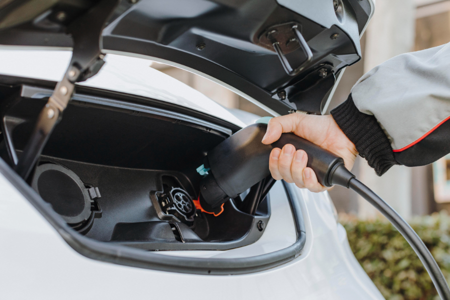 Bridgestone study highlights ongoing hesitation around EV adoption
