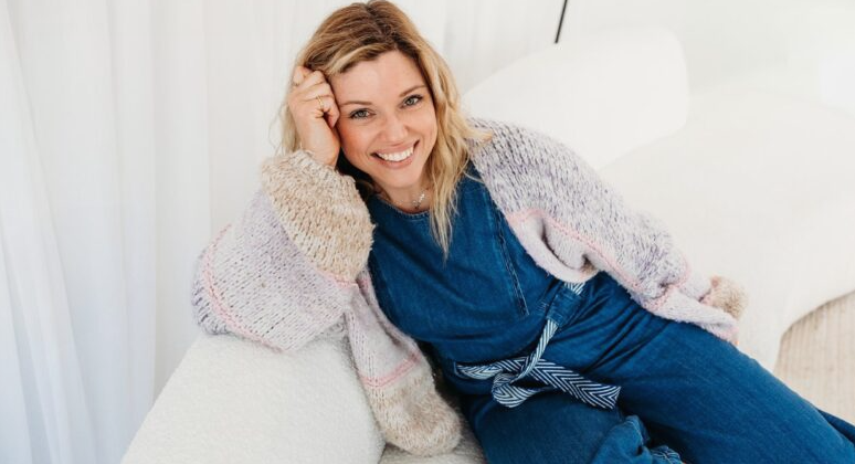 THE CHRONIC HEALTH BUSINESS COACH HELPING WOMEN EXCEED!