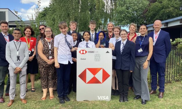 Deaf pupils first in UK to pilot accessible banking programme with HSBC